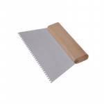 Fogazott spatula E4 250mm